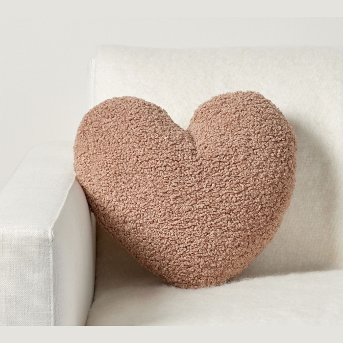 Love, подушка сердце 40х35, мех
